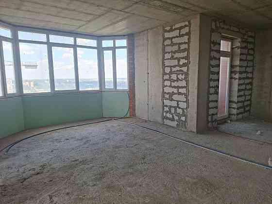 Продам 3-комнатную квартиру 105 м2 в новострое Фаворит. Донецк