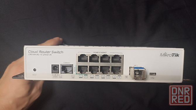 MikroTik Коммутатор CRS109-8G-1S-2HnD-IN Донецк - изображение 2