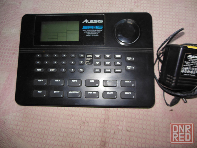 Продаю ритм бокс Alesis SR 16 Донецк - изображение 1