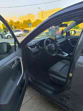 Продам Toyota RAV 4 2021 Донецк