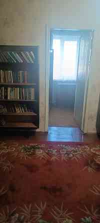 Сдам 2 комнатную квартиру в центре Макеевки 1 этаж,вода отлично по графику Макеевка