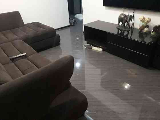 Сдаю двухкомнатную квартиру, 52.0 м² этаж 4, город Донецк, Калининский район, улица Разенкова Донецк