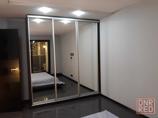 Сдаю двухкомнатную квартиру, 52.0 м² этаж 4, город Донецк, Калининский район, улица Разенкова Донецк - изображение 3