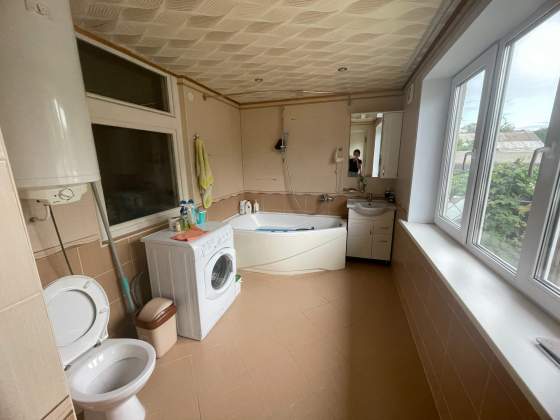Продам дом 2 этажа 120кв.м. Макеевка