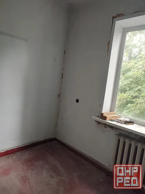 3 к. квартира а центре Докучаевска Докучаевск - изображение 1