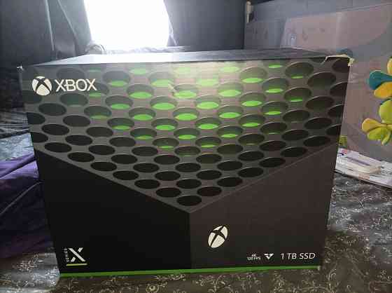 Продам консоль Xbox Series X 1TB + подписка. Донецк