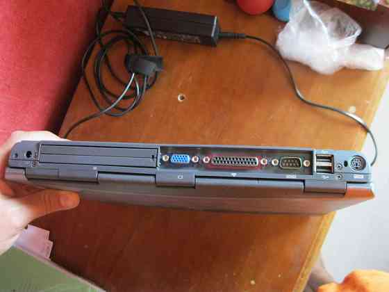 Рабочий ноутбук HP omnibook 6100 с зарядным Донецк