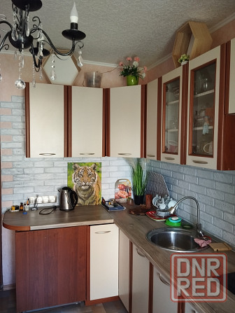 Продам 2-х ком. кв. Улучшенной планировки. шахтерская площадь Донецк - изображение 2