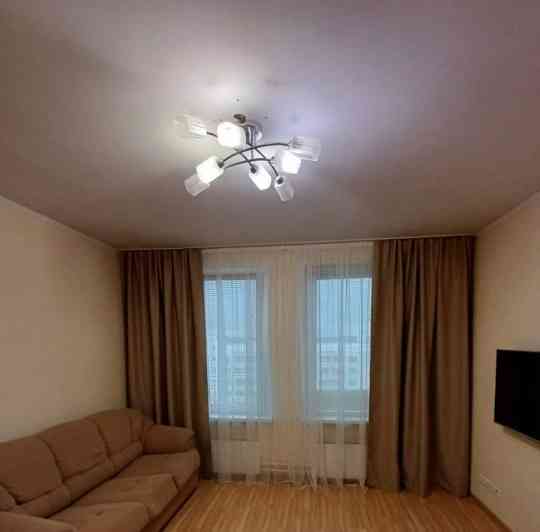 Сдаю однокомнатную квартиру 38.0 м². Калининский район. Донецк