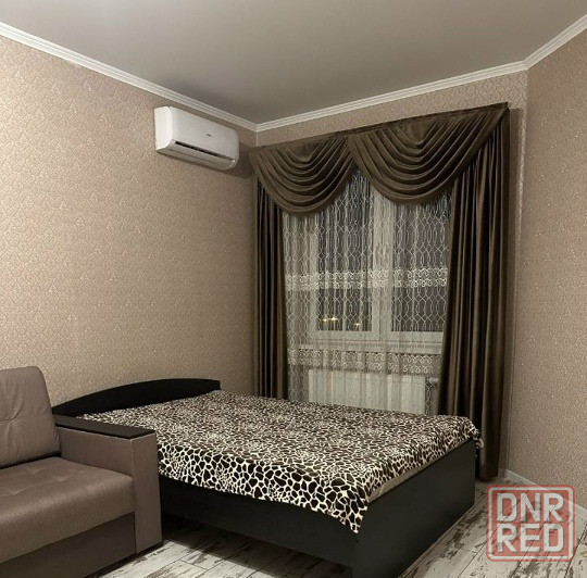 Сдаю однокомнатную квартиру 41.0 м² этаж 4/5 город Донецк, Ворошиловский район Донецк - изображение 1