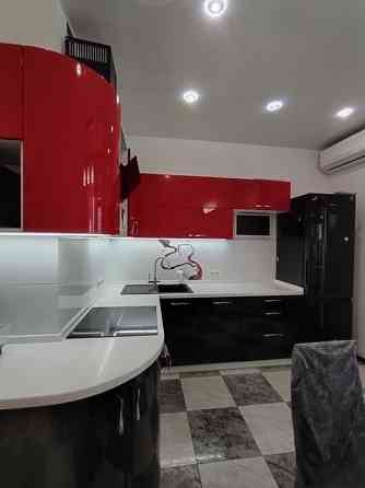 Сдаётся 1-ая квартира в Ленинском районе, цирк "Космос" Донецк