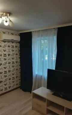 Сдам отличную 2-комнатную квартиру 70 м2 Ленинский р-н Донецк