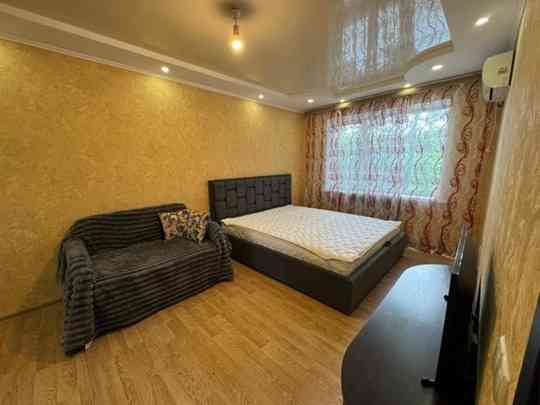 Сдам однокомнатную квартиру в центре Донецка в Ворошиловском районе Донецк