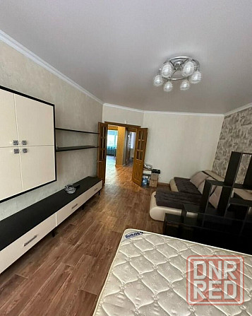Сдаю двухкомнатную квартиру 60.0 м² этаж 1/9 город Донецк, Буденновский район Донецк - изображение 1