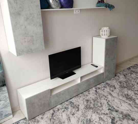 Сдаю двухкомнатную квартиру 45.0 м² этаж 2/9. Район: Ворошиловский Донецк