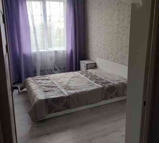 Сдаю двухкомнатную квартиру 45.0 м² этаж 2/9. Район: Ворошиловский Донецк
