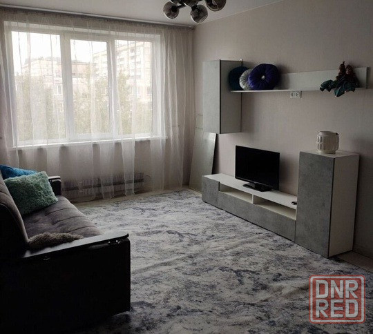 Сдаю двухкомнатную квартиру 45.0 м² этаж 2/9. Район: Ворошиловский Донецк - изображение 1