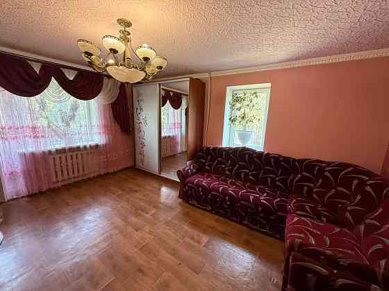 Продам 1 ком. квартиру, 2/5 эт., 35 м.кв. - Макеевка, м-н Строитель (к-7) Макеевка