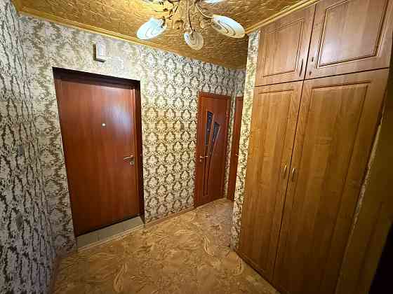 Продам 1 ком. квартиру, 2/5 эт., 35 м.кв. - Макеевка, м-н Строитель (к-7) Макеевка