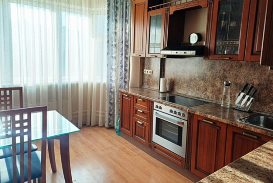 Сдаю двухкомнатную квартиру 68.0 м² этаж 3/17 город Донецк. Киевский район Донецк