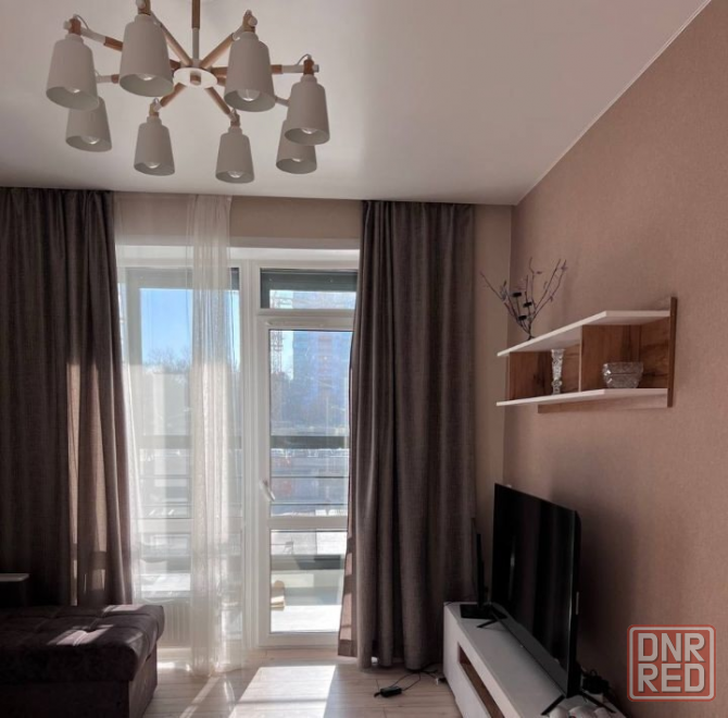 Сдаю двухкомнатную квартиру 48.0 м² этаж 3/10 город Донецк, Киевский район Донецк - изображение 3