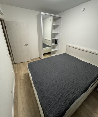 Сдаю однокомнатную квартиру 32.0 м² этаж 4/10 город Донецк, Калининский район Донецк