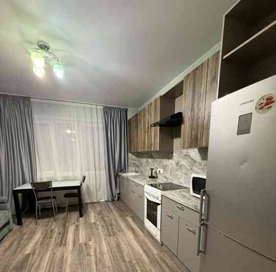 Сдаю двухкомнатную квартиру 48.0 м² этаж 6, город Донецк, Ворошиловский район Донецк
