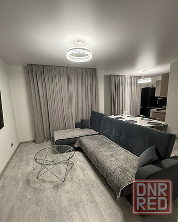 Сдаю двухкомнатную квартиру-студию 56.0 м² этаж 3 город Донецк, Ленинский район Донецк - изображение 1