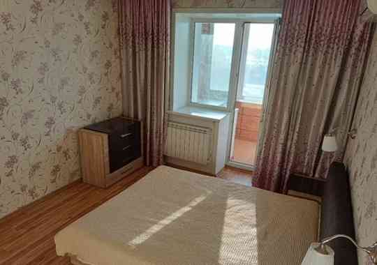 Сдаю двухкомнатную квартиру 57.0 м² этаж 2/10 город Донецк, Калининский район Донецк