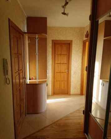 Сдаю двухкомнатную квартиру 57.0 м² этаж 2/10 город Донецк, Калининский район Донецк