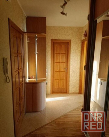 Сдаю двухкомнатную квартиру 57.0 м² этаж 2/10 город Донецк, Калининский район Донецк - изображение 2