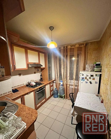 Сдаю двухкомнатную квартиру 50.0 м² этаж 3/9 город Донецк, Пролетарский район Донецк - изображение 1