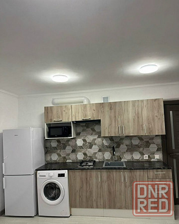 Сдаю двухкомнатную квартиру-студию 40.0 м² этаж 3/4 город Донецк, Куйбышевский район Донецк - изображение 2