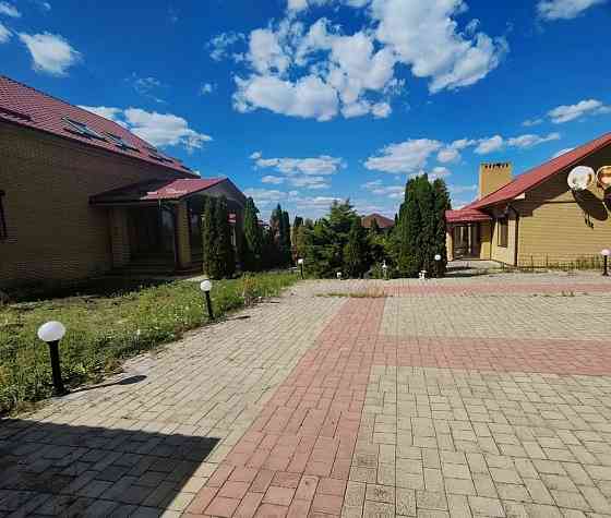 Продажа загородного дома с бассейном с. Красное Донецк