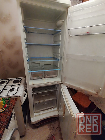 Продам холодильник Indesit Донецк - изображение 2