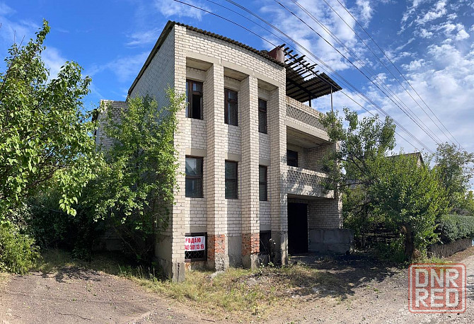 Роскошная трёхэтажная дача с участком 6 соток в Ленинском районе Донецк - изображение 1