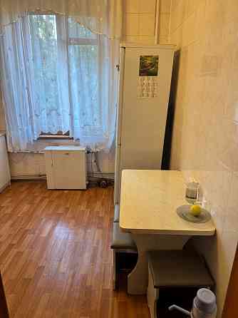 Продам сталинку 75 кв.м. с индивидуальным отоплением в самом центре, рядом Универмаг, налоговая Макеевка