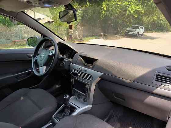 Opel Astra H 1.6 2010 Макеевка