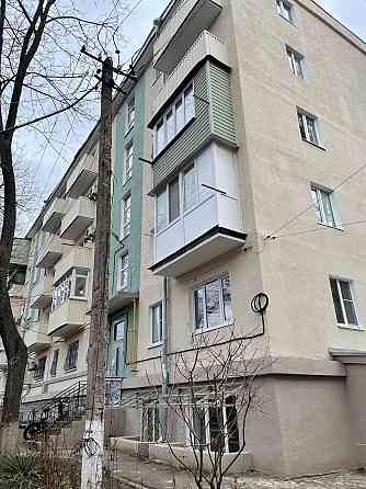 Продается просторная трехкомнатная квартира рядом с морем Мариуполь