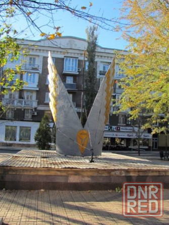 Продам 3 комнатную квартиру в Ворошиловском р-не, б. Пушкина Донецк - изображение 1
