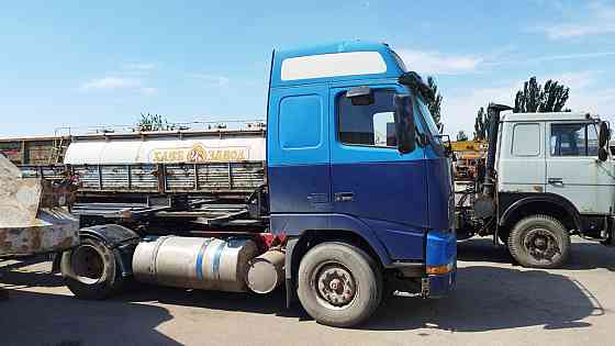 Седельные тягачи volvo fh12 Донецк