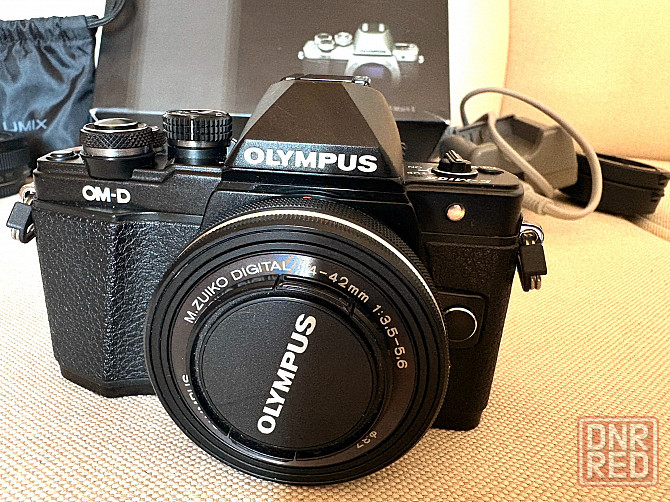 Olympus OM-D E-M10 Mark II Kit 14-42 Макеевка - изображение 1