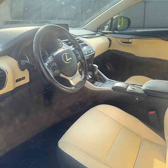 Lexus NX официальный в родном окрасе идеал Донецк