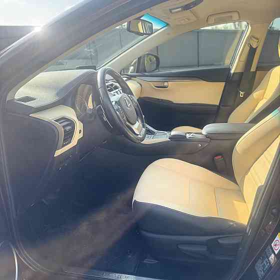 Lexus NX официальный в родном окрасе идеал Донецк