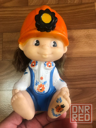 Игрушка шахтёр ребёнок пластизолевая. Донецк - изображение 2