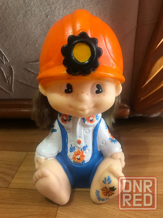 Игрушка шахтёр ребёнок пластизолевая. Донецк - изображение 3