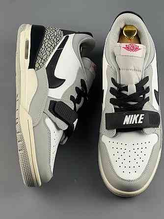 Кроссовки Nike Air Jordan Gray Горловка