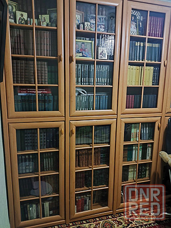 Продам книжный шкаф Макеевка - изображение 1