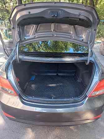 Продаёться Hyundai Solaris Макеевка