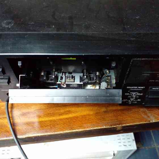 продам магнитолу Горловка